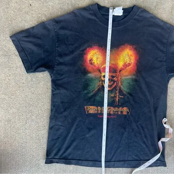 Walt Disney World Pirates of the Caribbean Dead Man’s Chest T-Shirt Black - Picture 7 of 9